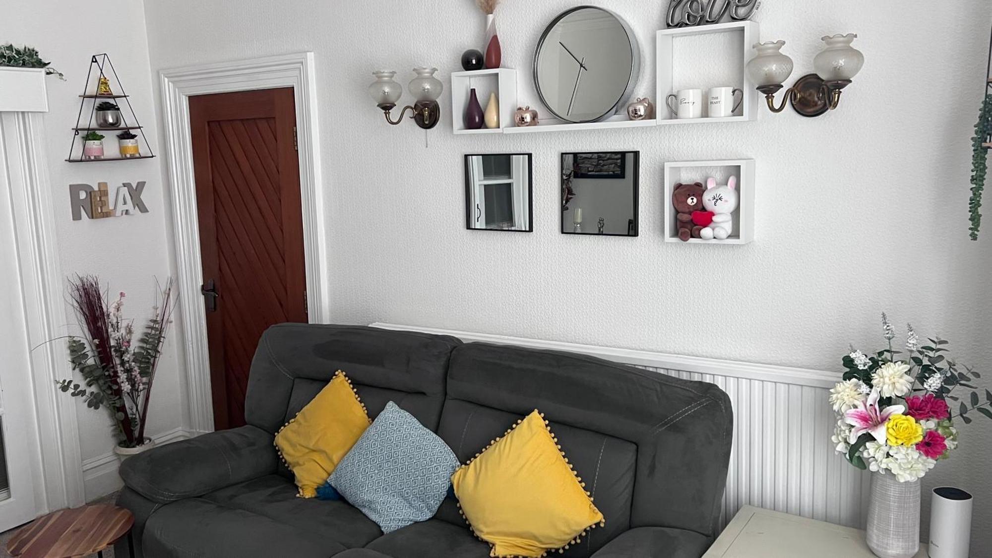 Victoria House - Self Catering Quiet Guesthouse - Adult Singles And Couples Only Blackpool Zewnętrze zdjęcie